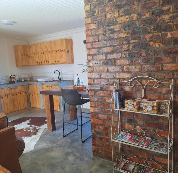 Пансион Ruawilla Guest Cottage