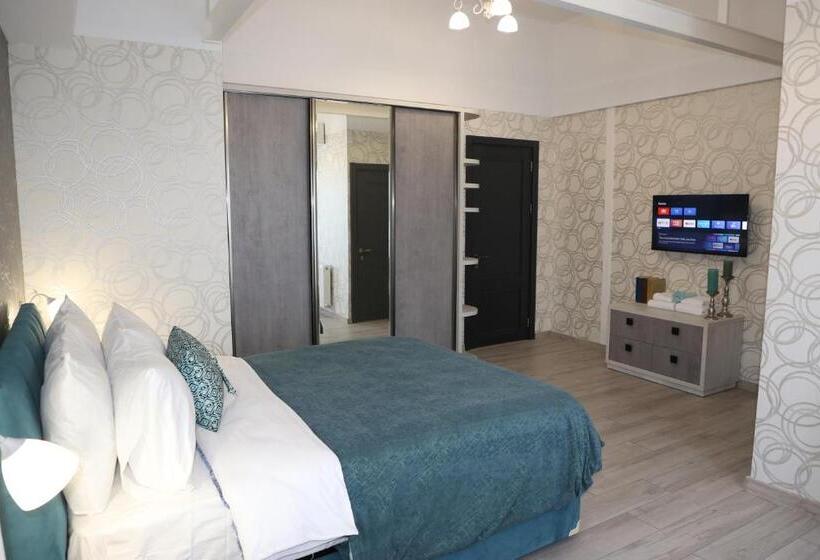 پانسیون Saguramo Bliss