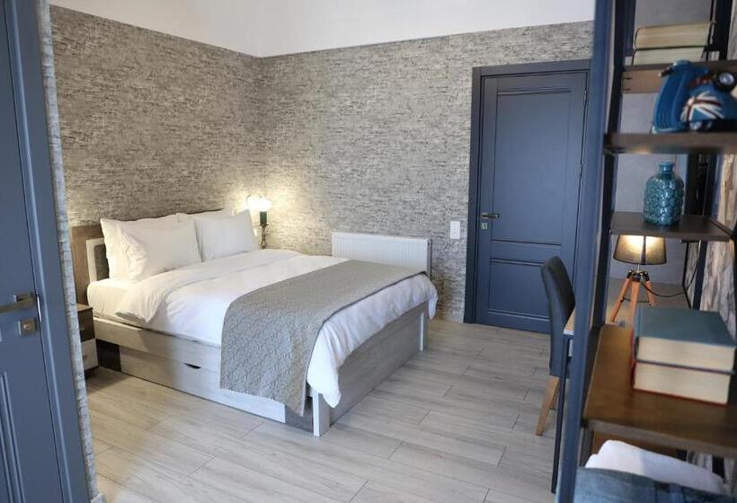 پانسیون Saguramo Bliss