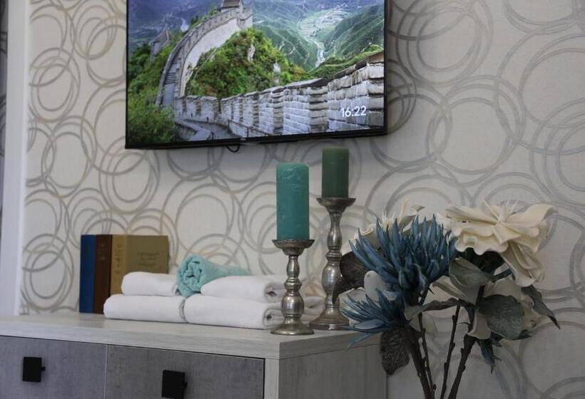 پانسیون Saguramo Bliss