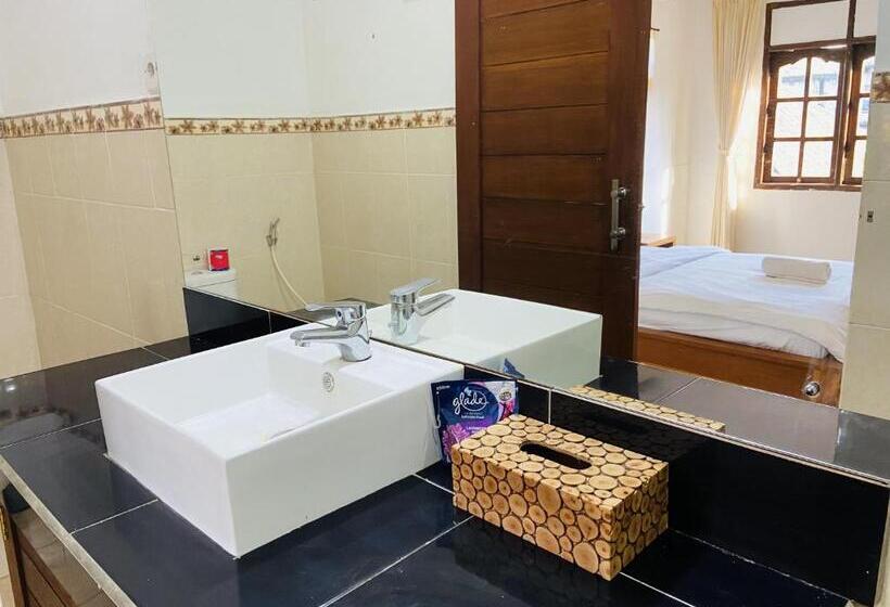 פנסיון Sang Ayu 2 1br At 3br Villa