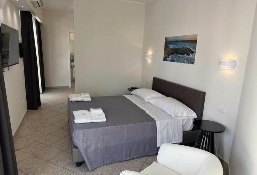 פנסיון The Gallery