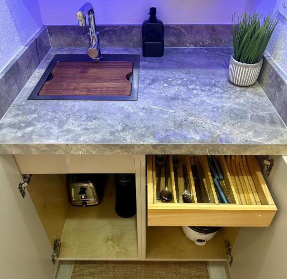 بنسيون Tropical Studio