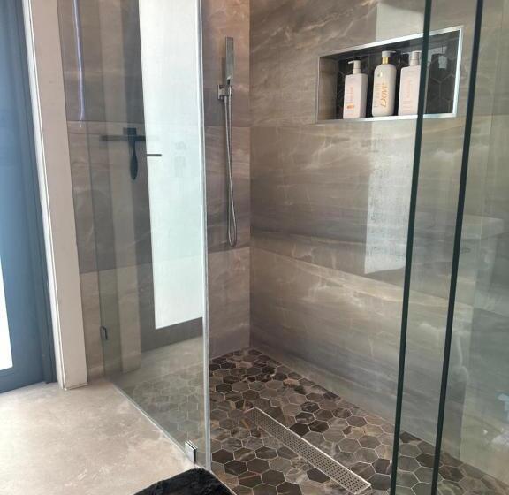 بنسيون Tropical Studio