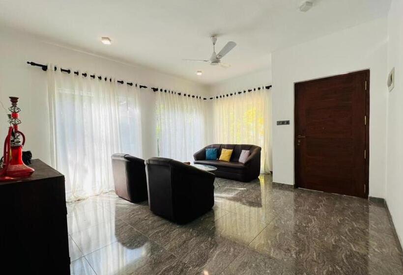 פנסיון Villa Del Mare