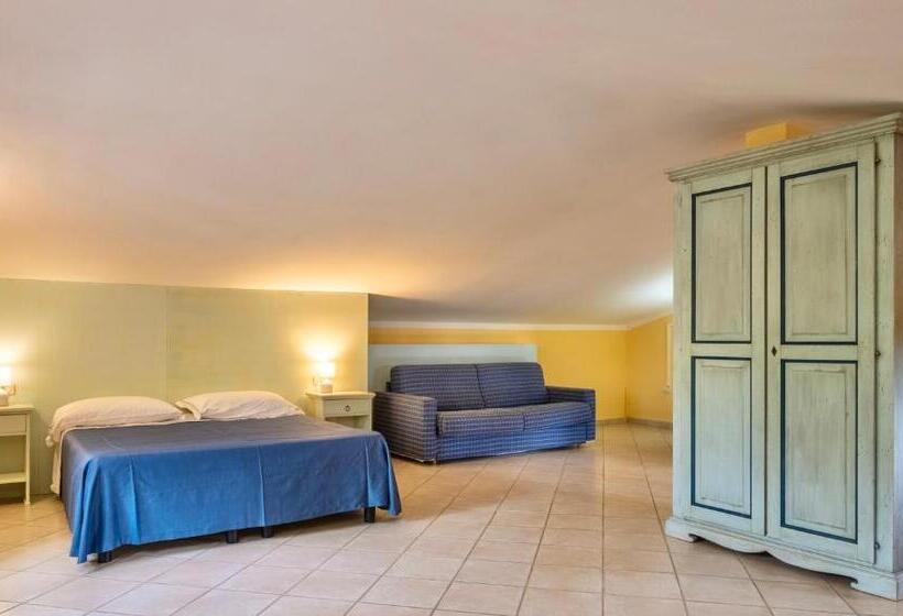 Residence With Thermal Pools In Sorano