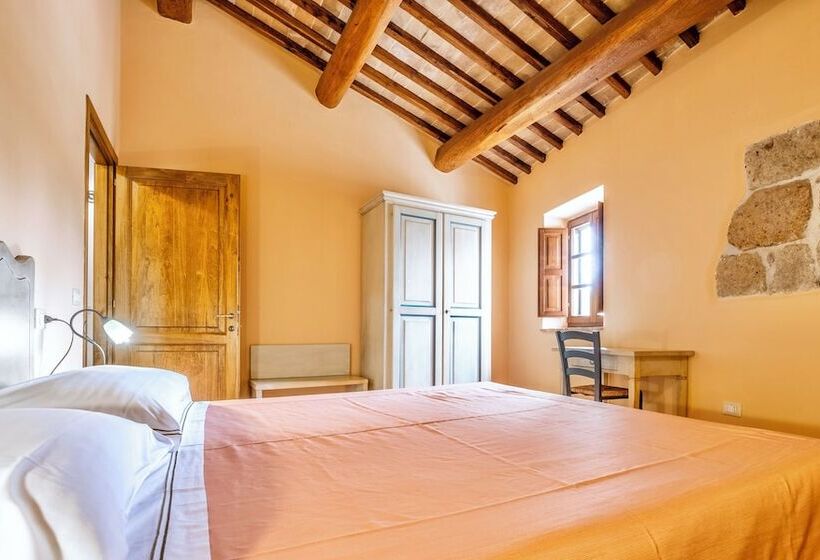 Residence With Thermal Pools In Sorano