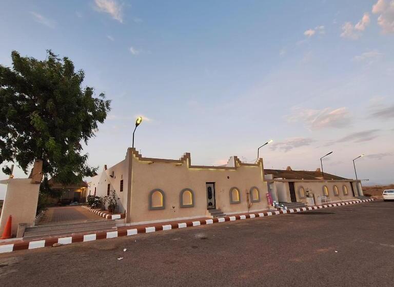 شاليهات البحر الاحمر