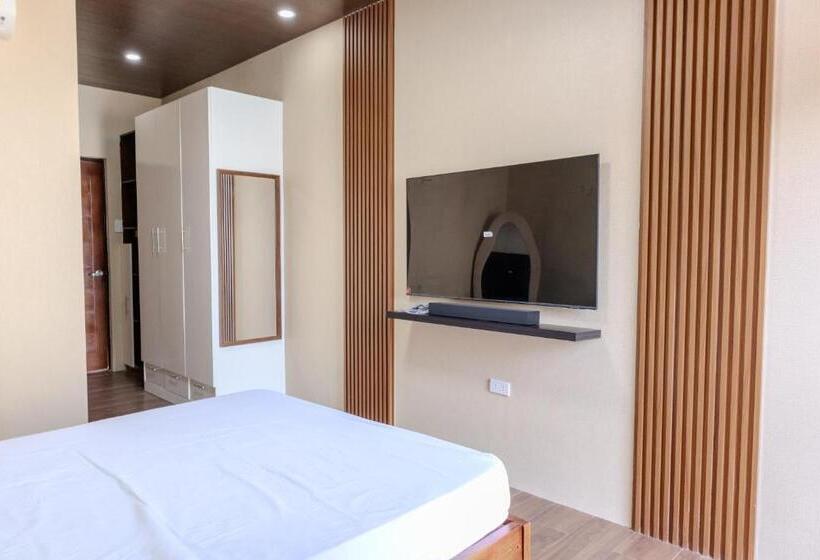 A Poolside Cafe Resort