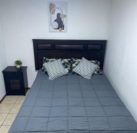 فندق صغير Alojamiento Puente Alto