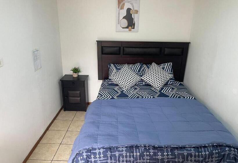 فندق صغير Alojamiento Puente Alto