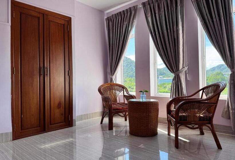 Общежитие Ocean Breeze At Kep