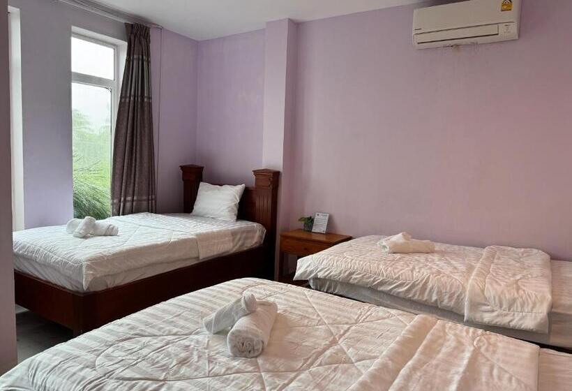 Общежитие Ocean Breeze At Kep