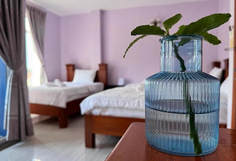 Общежитие Ocean Breeze At Kep