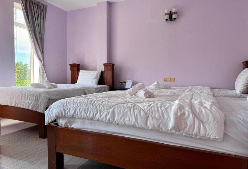 Общежитие Ocean Breeze At Kep