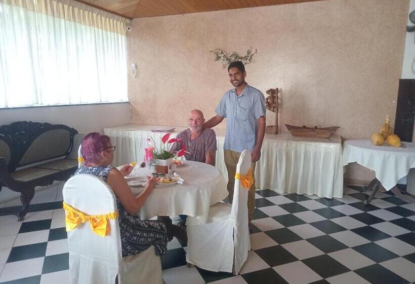 Amaya Beach Hotel Dikwella