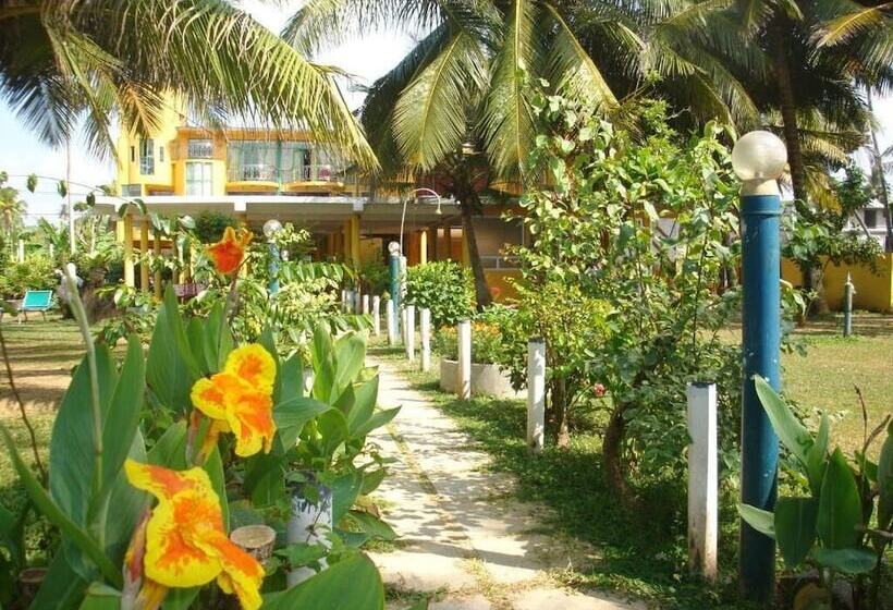 Amaya Beach Hotel Dikwella