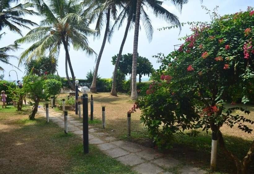 Amaya Beach Hotel Dikwella