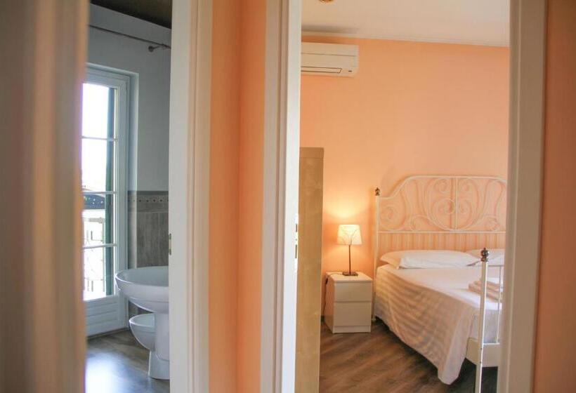 ベッドアンドブレックファースト Boteroom Relais