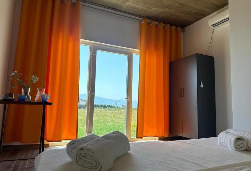 تختخواب و صبحانه Lake Room 1 Ballkan Guesthouse