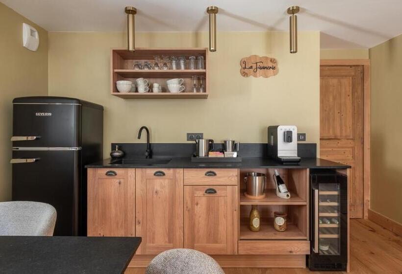 مبيت وإفطار Le Cellier & Spa