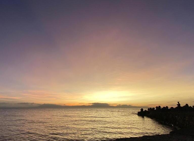 Bed and Breakfast Private Room For Two With Ac Walking Distance To The Beach