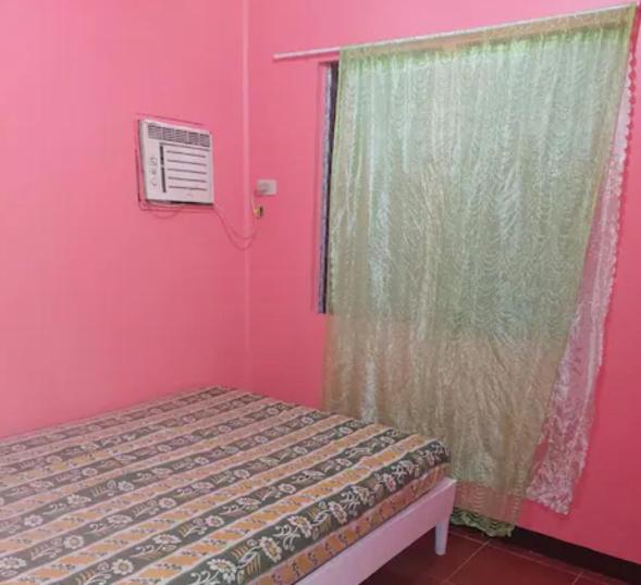 Bed and Breakfast Private Room For Two With Ac Walking Distance To The Beach