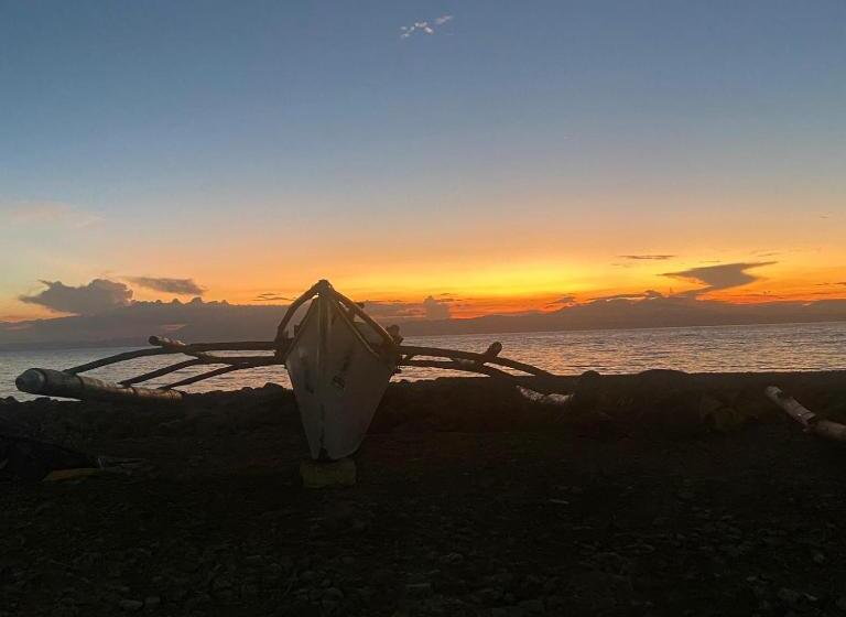 Bed and Breakfast Private Room For Two With Ac Walking Distance To The Beach