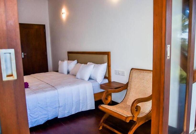 민박 Surfside Serenity