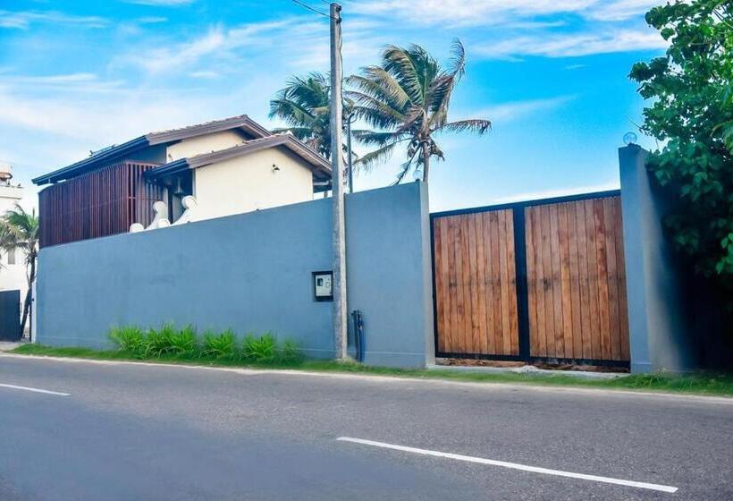 민박 Surfside Serenity