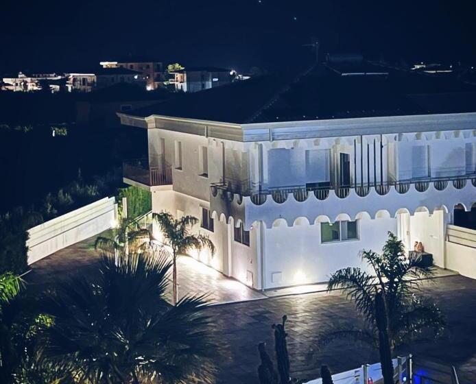 مبيت وإفطار Villa Ilary