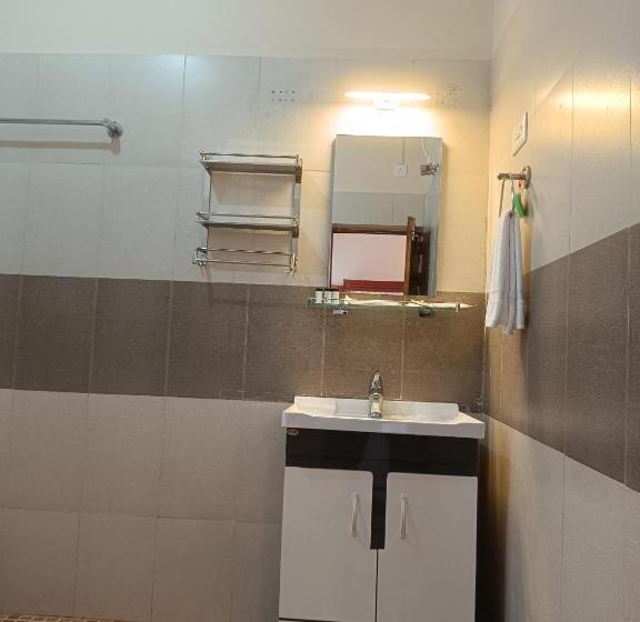 Hillview Beach Resort