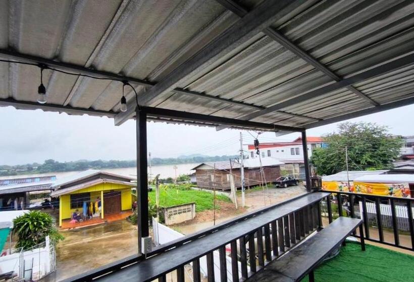 Szálloda เชียงคาน ฮักเลย ฮักกัญ โฮมสเตย์   ຊຽງຄານ ຮັກເລີຍ ຮັກກັນ ໂຮມສະເຕ Chiang Khan Hugloei Hugkan Homestay