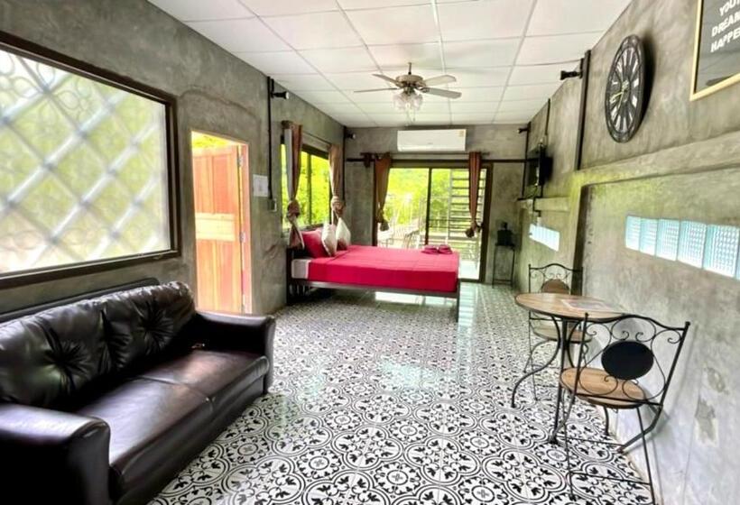 בית מלון כפרי Baan Apa Erawan Resort