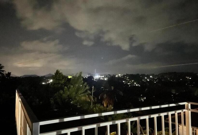 בית מלון כפרי Citrine Kandy