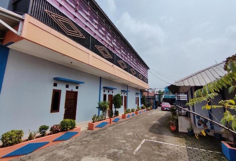 酒店 Ciwangi Purwakarta