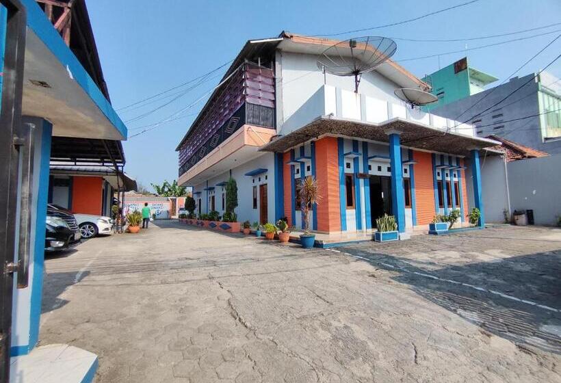 酒店 Ciwangi Purwakarta