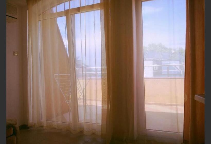 호텔 Concordia Plaza 2