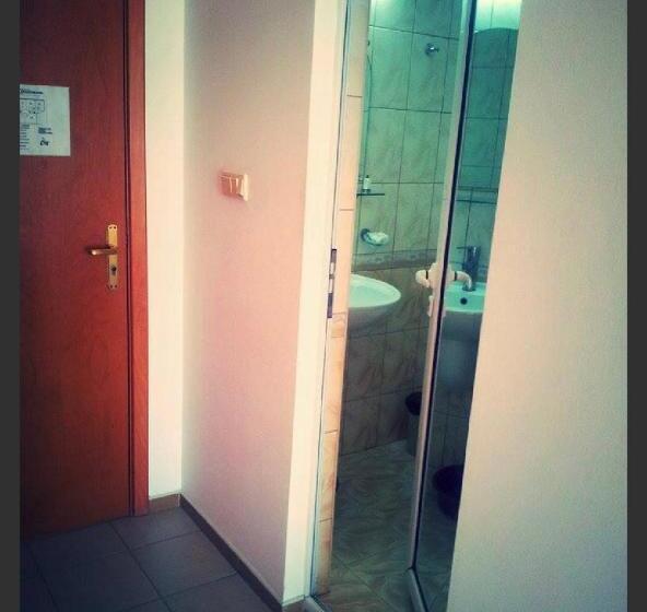 호텔 Concordia Plaza 2