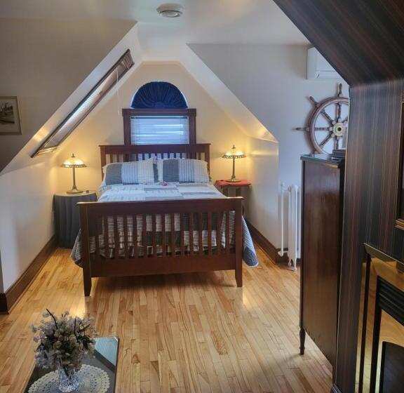 فندق Cranberry Cove Inn