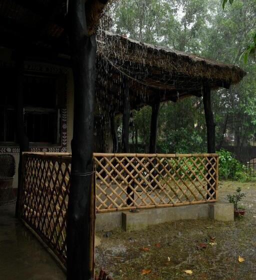 בית מלון כפרי Harano Sur Santiniketan