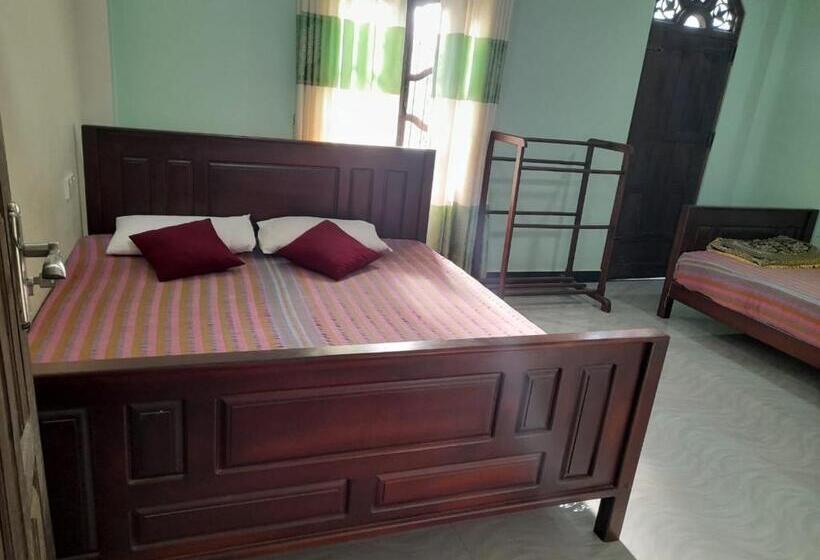 فندق Kathiri Rest Inn