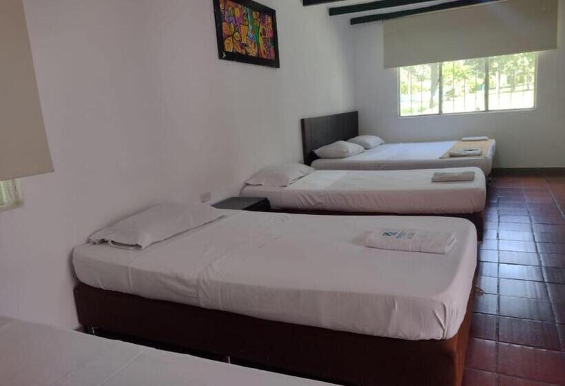 호텔 La Playa Villeta