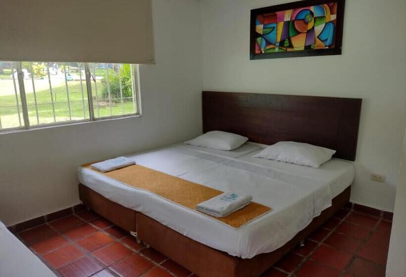 호텔 La Playa Villeta