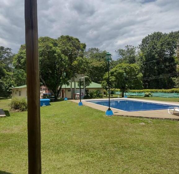 호텔 La Playa Villeta