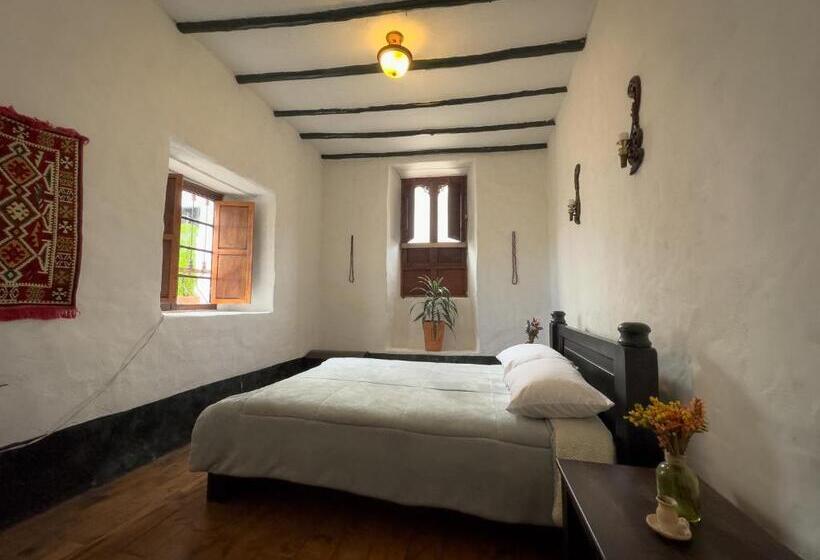 فندق Las Tres Viejas