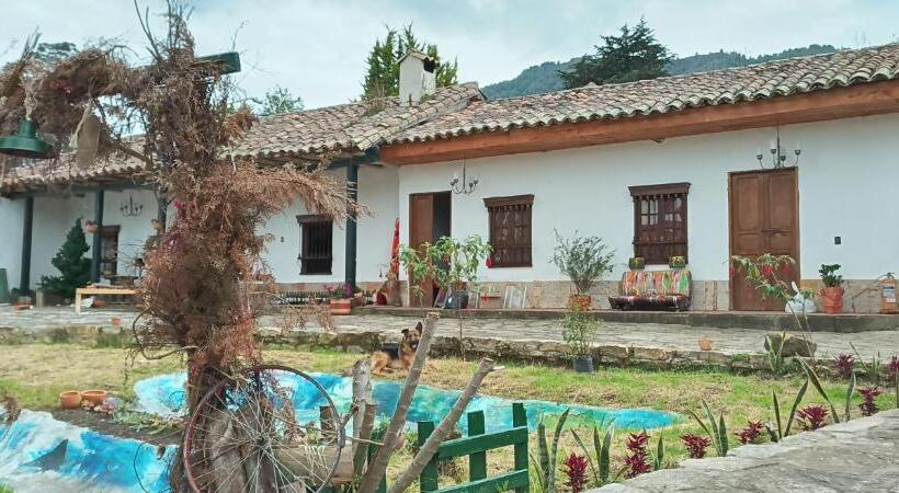 فندق Las Tres Viejas