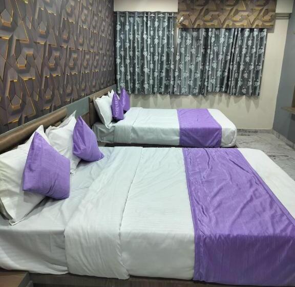 בית מלון כפרי Nr Nayan Residency