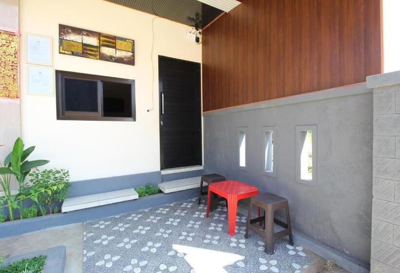 בית מלון כפרי Oyo 94152 Pondok Wisata Alan Dinah