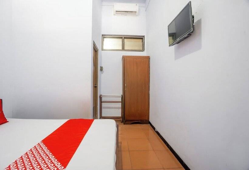 فندق Oyo 94172 Mata Air Guest House Madiun